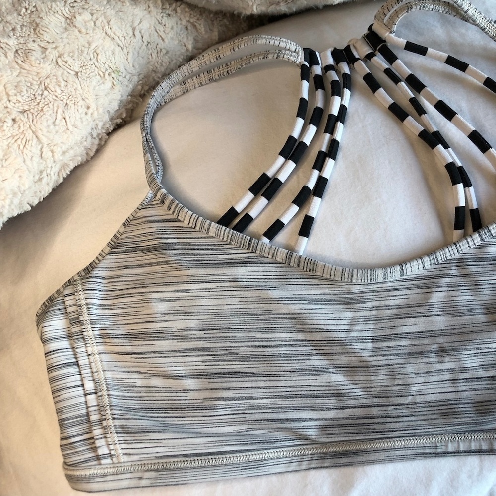 Lululemon Bra - NEW CONDITION